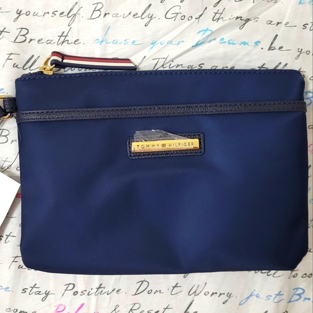 New Tommy hilfiger wristlet bag